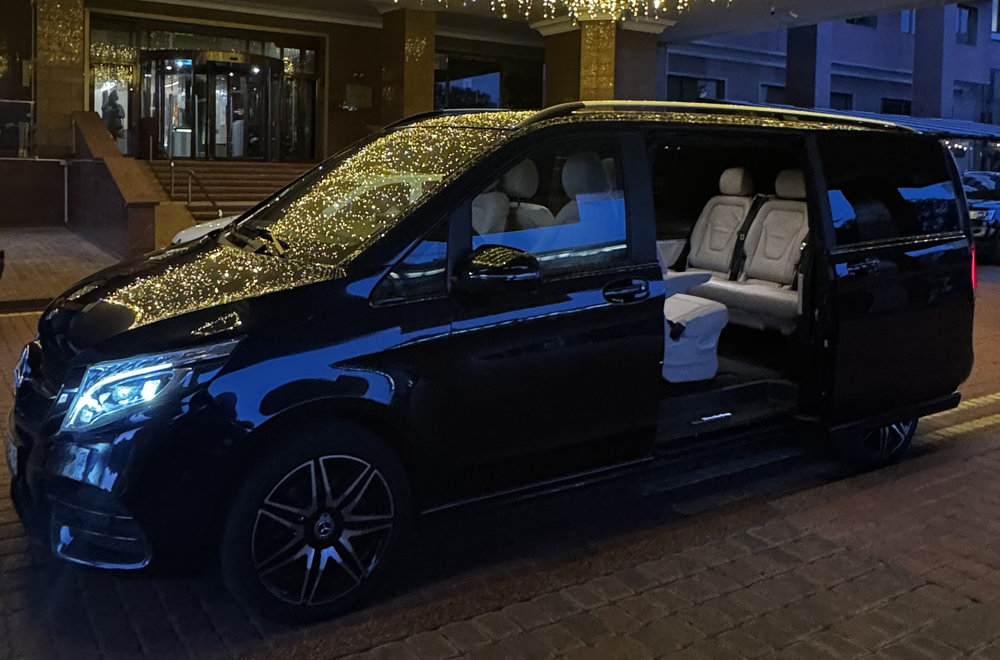 Mercedes-Benz V-class